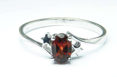925 Sterling Silver A grade Garnet ring